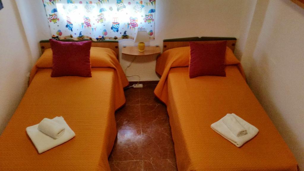 Apartamento Jose Maria Corona Málaga Oda fotoğraf